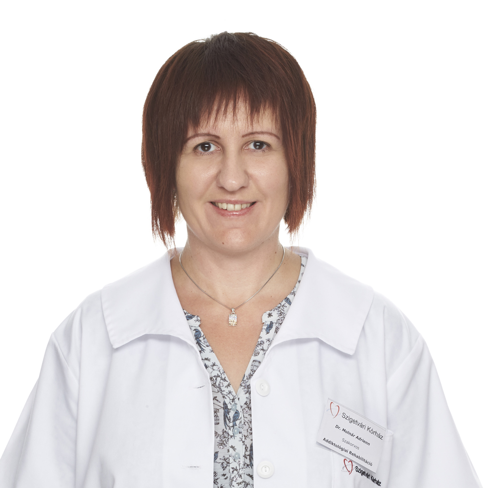 Dr. Molnár Adrienn